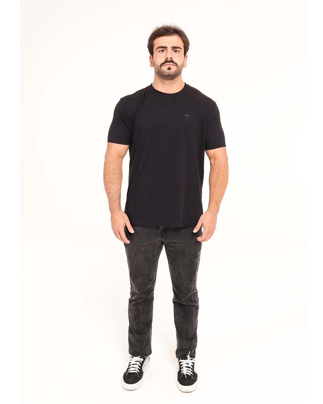 Camiseta World Bless Logo – Preto Intenso