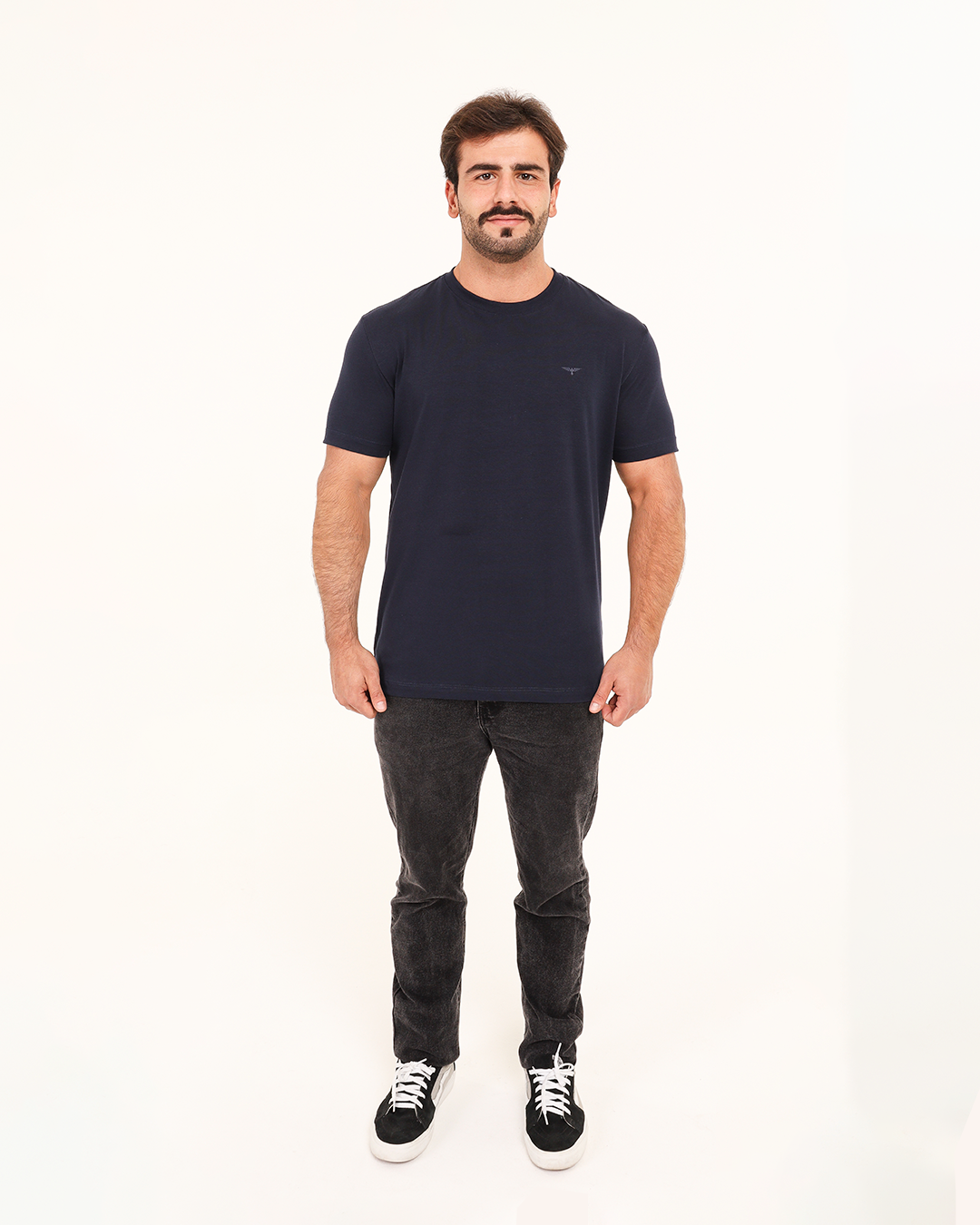 Camiseta World Bless Logo – Azul Marinho