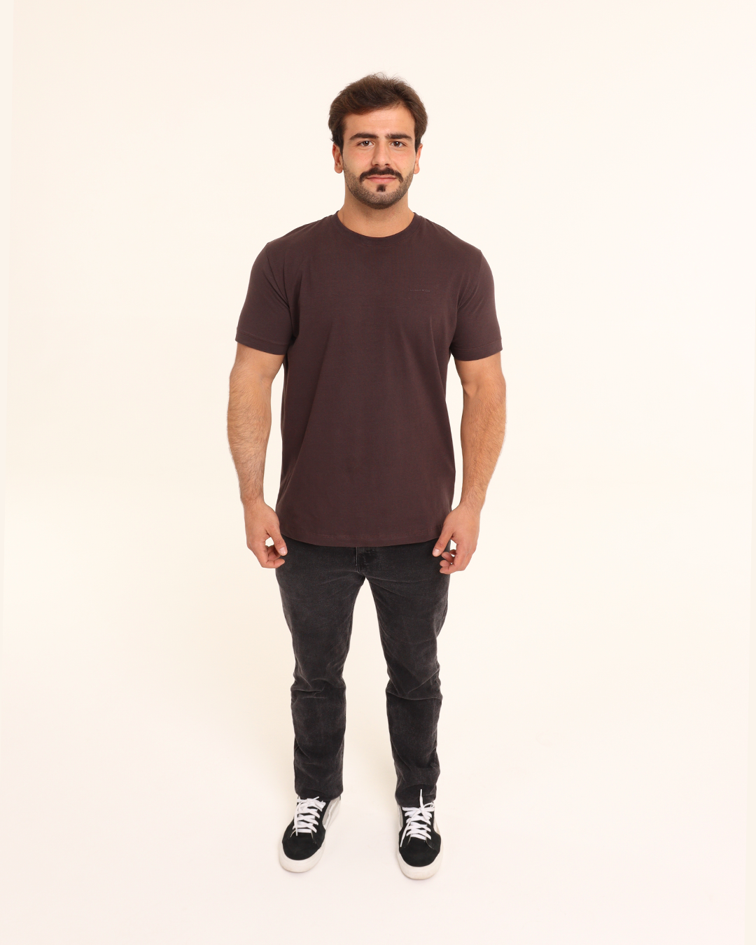 Camiseta World Bless Signature – Café